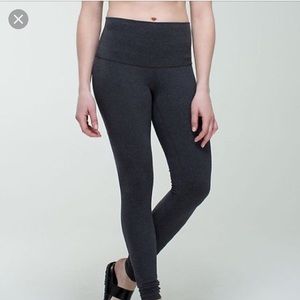 Dark Grey Wunder Under LULULEMON leggings